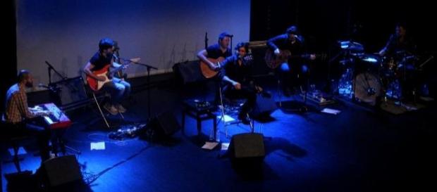 A banda comemora 20 anos em janeiro. A banda comemora 20 anos em janeiro.