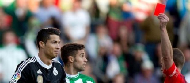 Cristiano ronaldo es expulsado Cristiano ronaldo es expulsado