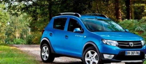 Dacia Sandero en imagen de archivo Dacia Sandero en imagen de archivo
