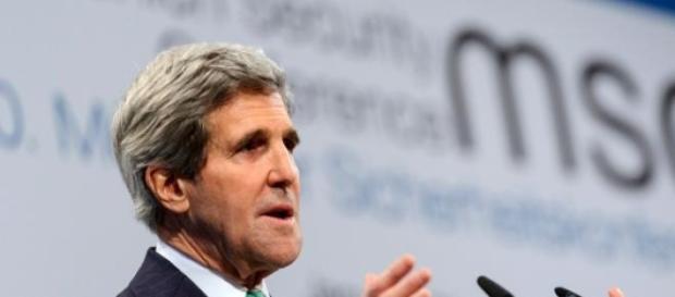 Kerry apelou a um clima de paz nas eleições. Kerry apelou a um clima de paz nas eleições.