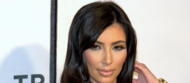 Kim Kardashian é uma mulher orgulhosa do seu corpo Kim Kardashian é uma mulher orgulhosa do seu corpo