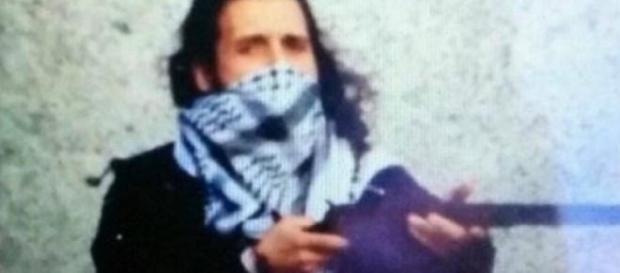L'ÉI a rendu gloire a Michael Zehaf-Bibeau. L'ÉI a rendu gloire a Michael Zehaf-Bibeau.