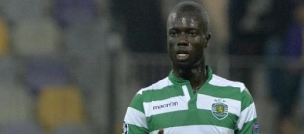 Sarr a caminho do Charlton Sarr a caminho do Charlton