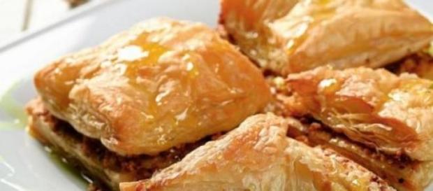 Baclava, o prajitura foarte delicioasa Baclava, o prajitura foarte delicioasa