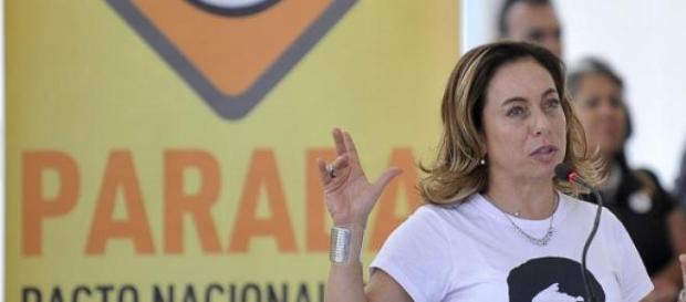 Cissa Guimarães no combate à violência no trânsito Cissa Guimarães no combate à violência no trânsito