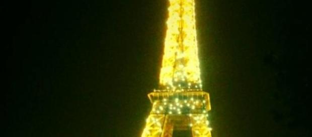 Fierbe Parisul de grija turistilor Fierbe Parisul de grija turistilor