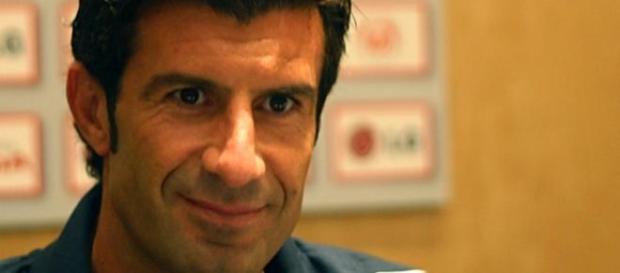 Luís Figo venceu a Bola de Ouro em 2000. Luís Figo venceu a Bola de Ouro em 2000.