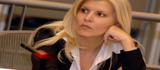 Elena Udrea dusa la DNA cu mai multe acuzatii Elena Udrea dusa la DNA cu mai multe acuzatii
