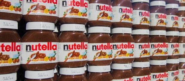 Jährlich werden 400 Mio. Nutellagläser verkauft. Jährlich werden 400 Mio. Nutellagläser verkauft.