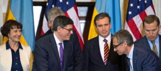 Les Etats-Unis viennent en aide à l'Ukraine Les Etats-Unis viennent en aide à l'Ukraine