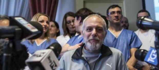 Pulvirenti, il medico Emergency, sconfigge l'Ebola Pulvirenti, il medico Emergency, sconfigge l'Ebola