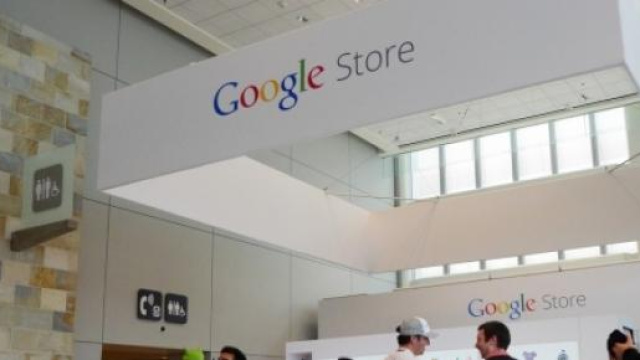 App: Facebook e Google sovrane male Apple