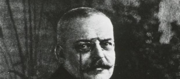 Alois Alzheimer, psiquiatra alemán Alois Alzheimer, psiquiatra alemán