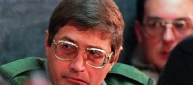 Eugene de Kock a été libéré à 66 ans. Eugene de Kock a été libéré à 66 ans.