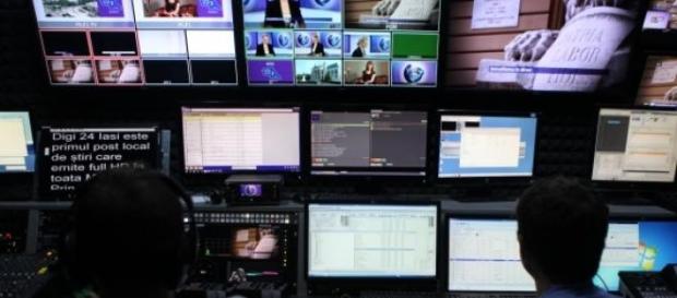 Post de televiziune atacat de un tanar Post de televiziune atacat de un tanar