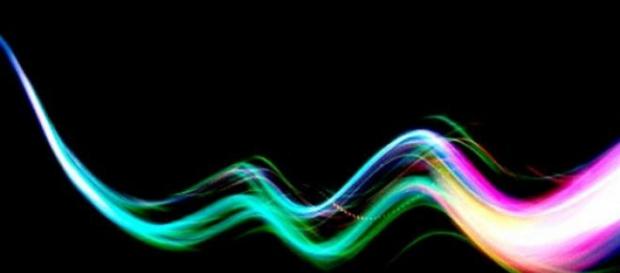 Una lupa puede alterar la estructura de la luz Una lupa puede alterar la estructura de la luz