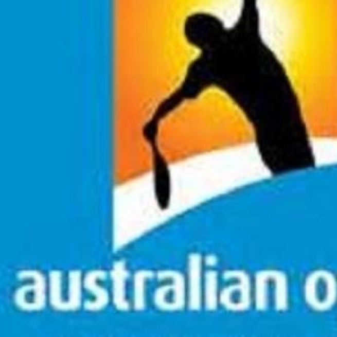 Katie Swan makes junior girls' final in Australia