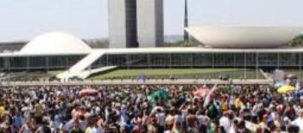 Manifestação vai ser em frente ao Congresso Manifestação vai ser em frente ao Congresso