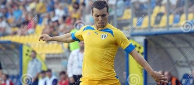 Steaua se mai intareste cu inca un fundas Steaua se mai intareste cu inca un fundas