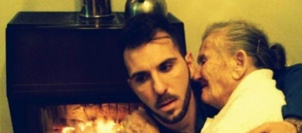 Gianluca Murisciano con su abuela Gianluca Murisciano con su abuela