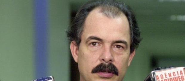 Mercadante é Ministro da Casa Civil desde 2014 Mercadante é Ministro da Casa Civil desde 2014