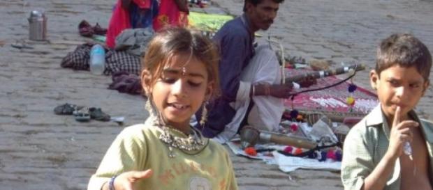 Pobreza y discriminación de niños gitanos Pobreza y discriminación de niños gitanos