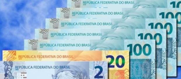 Quem dá mais; quem dá menos? Quem dá mais; quem dá menos?