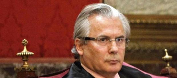 Baltasar Garzón, el juez inhabilitado. Baltasar Garzón, el juez inhabilitado.
