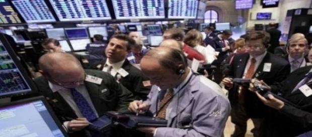 Lunedì nero per le Borse europee, bruciati 200 mld Lunedì nero per le Borse europee, bruciati 200 mld