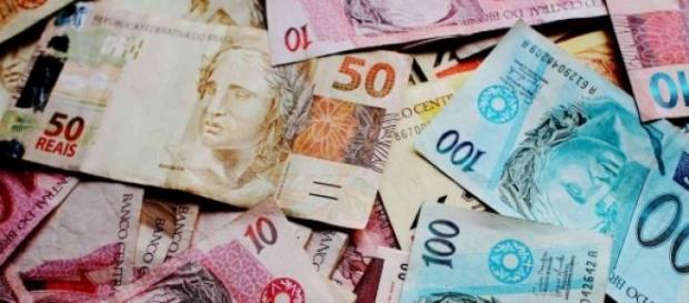Salário mínimo: qual destino nos aguarda? Salário mínimo: qual destino nos aguarda?