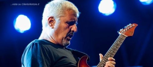 pino daniele, i funerali in diretta su rainews24