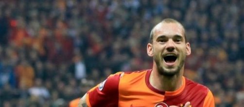 sneijder si allontana dalla juve