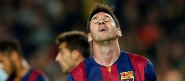 Messi está descontente em Barcelona. Messi está descontente em Barcelona.