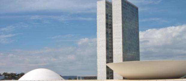 Novas regras para os partidos políticos Novas regras para os partidos políticos