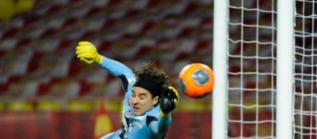 Ochoa le entrará al quite en la porteria albiazul Ochoa le entrará al quite en la porteria albiazul