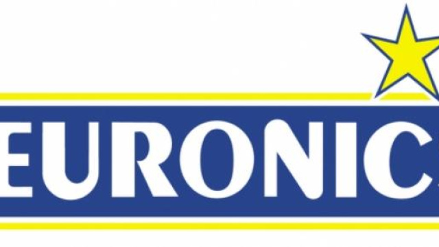 Volantino Euronics vs offerte web: il responso