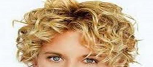 69+ Amorevole Capelli Corti E Mossi Foto