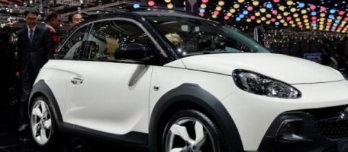 Novità auto e motori: Opel Adam Rocks