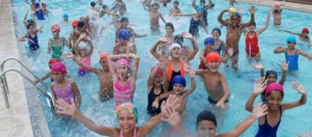A criançada se diverte nas férias A criançada se diverte nas férias