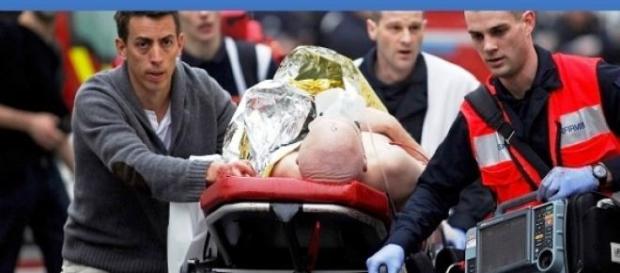 Attentato Charlie Hebdo, strage Parigi: 12 uccisi Attentato Charlie Hebdo, strage Parigi: 12 uccisi