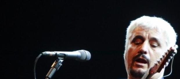 Pino Daniele, choc per foto e funerali Pino Daniele, choc per foto e funerali