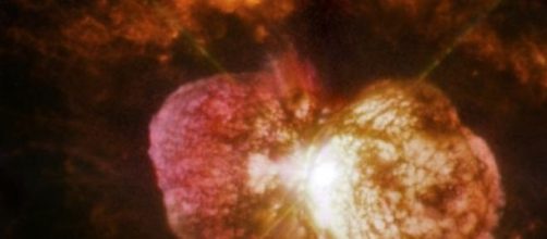 Fotografía de Eta Carinae (Fuente: La NASA)