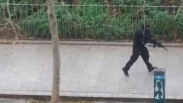 Immagini dell'attentato di Parigi.