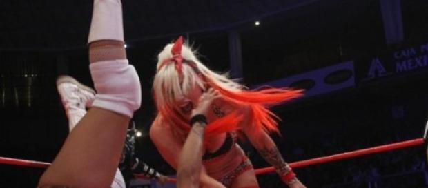 Taya Valkyrie y Faby Apache Taya Valkyrie y Faby Apache