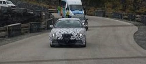 Alfa Romeo Giulietta e 4c, foto spy