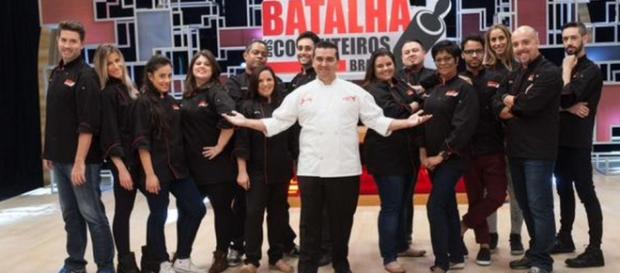 Cake Boss bate de frente com futebol Cake Boss bate de frente com futebol