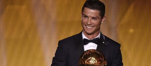Cristiano Ronaldo é o atual detentor do título. Cristiano Ronaldo é o atual detentor do título.