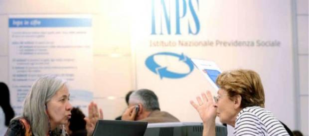Donne e disoccupati in attesa di novità da Renzi Donne e disoccupati in attesa di novità da Renzi