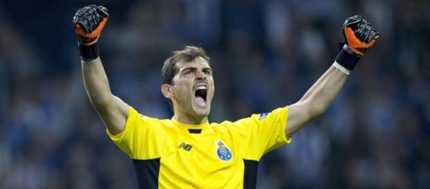 Iker Casillas celebra eufórico la victoria.(GETTY) Iker Casillas celebra eufórico la victoria.(GETTY)