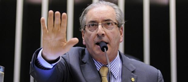 Manobra de Cunha impede sessão do Congresso Manobra de Cunha impede sessão do Congresso